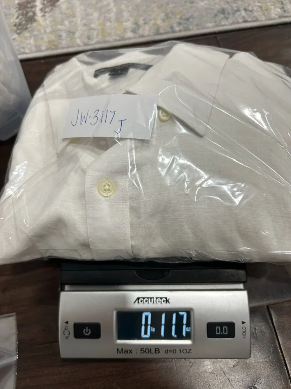Banana Republic Large Mens White Slim Fit Button-Up Shirt Classic Minimalist